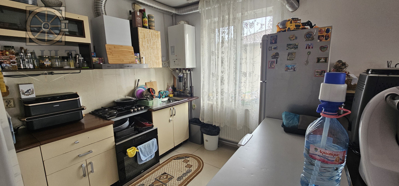 Apartament 3 camere - Dragomirești-Deal 