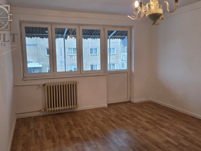 Apartament  3 camere - 3 BALCOANE - zona DRUMUL TABEREI 