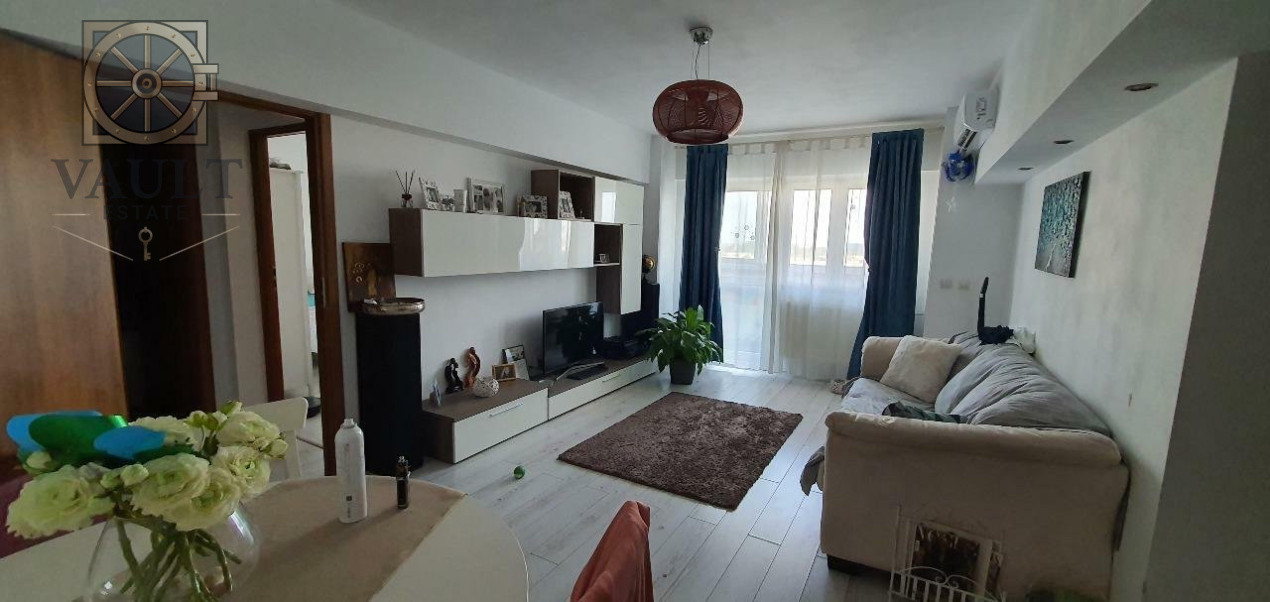 Apartament 3 camere semidecomandat - Calea Vitan 