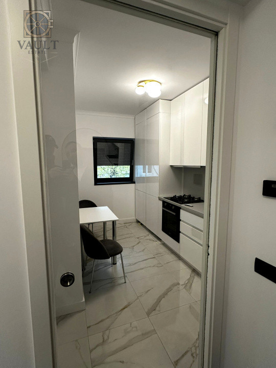 3 camere decomandat -  Parc Floreasca - renovat 2025 - et.1/3