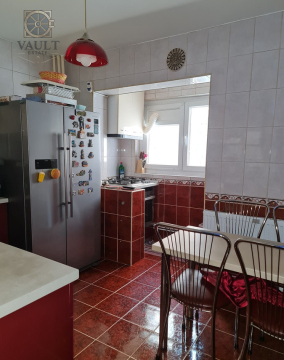 Apartament 2 camere Baicului-Centrala Proprie-Decomandat-2 Balcoane