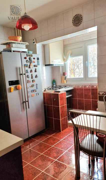 Apartament 2 camere Baicului-Centrala Proprie-Decomandat-2 Balcoane