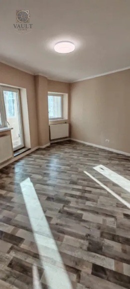 Apartament 3 camere - 5 MINUTE METROU APARATORII PATRIEI 
