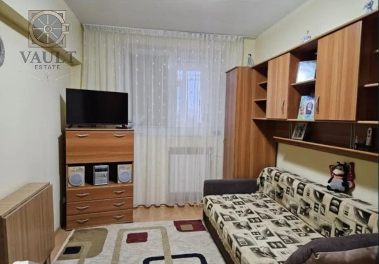 Apartament 3 camere - DECOMANDAT - zona BRANCOVEANU 