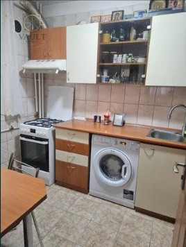 Apartament 3 camere - DECOMANDAT - zona BRANCOVEANU 