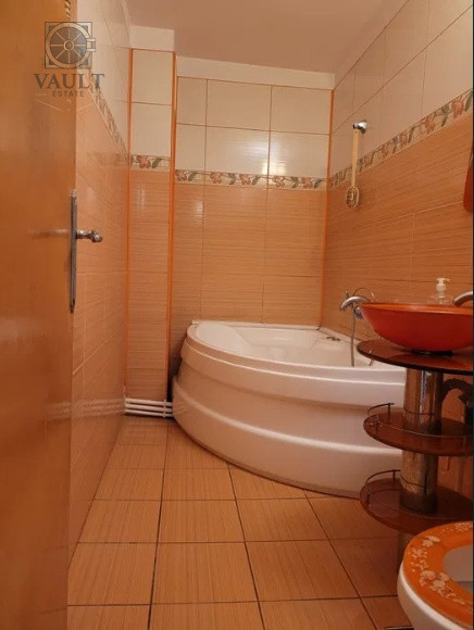 Apartament 3 camere - CENTRALA PROPRIE - zona SEBASTIAN 
