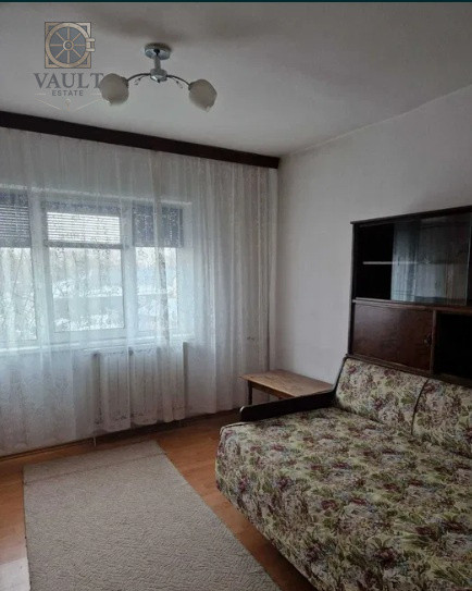 Apartament 3 camere - DECOMANDAT - zona RAHOVA 