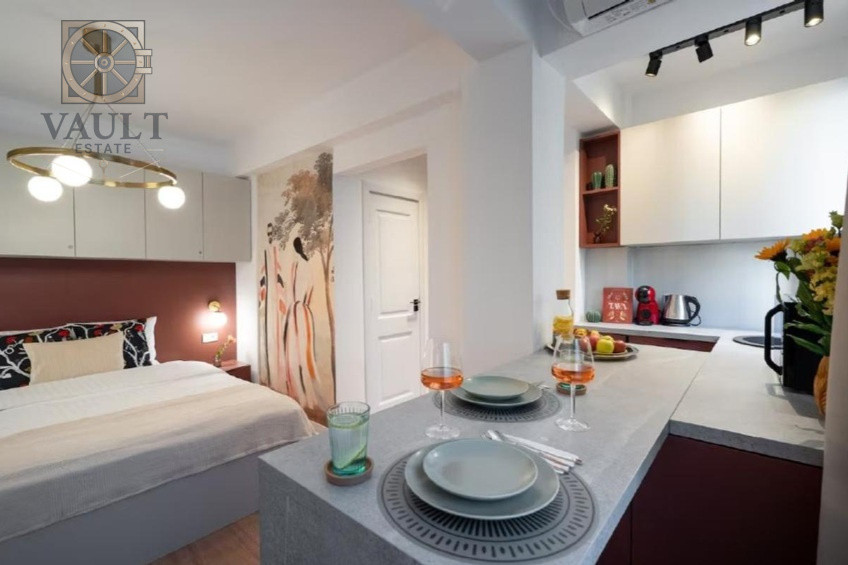 Studio - LA CHEIE - zona IZVOR/ NATIUNILE UNITE 