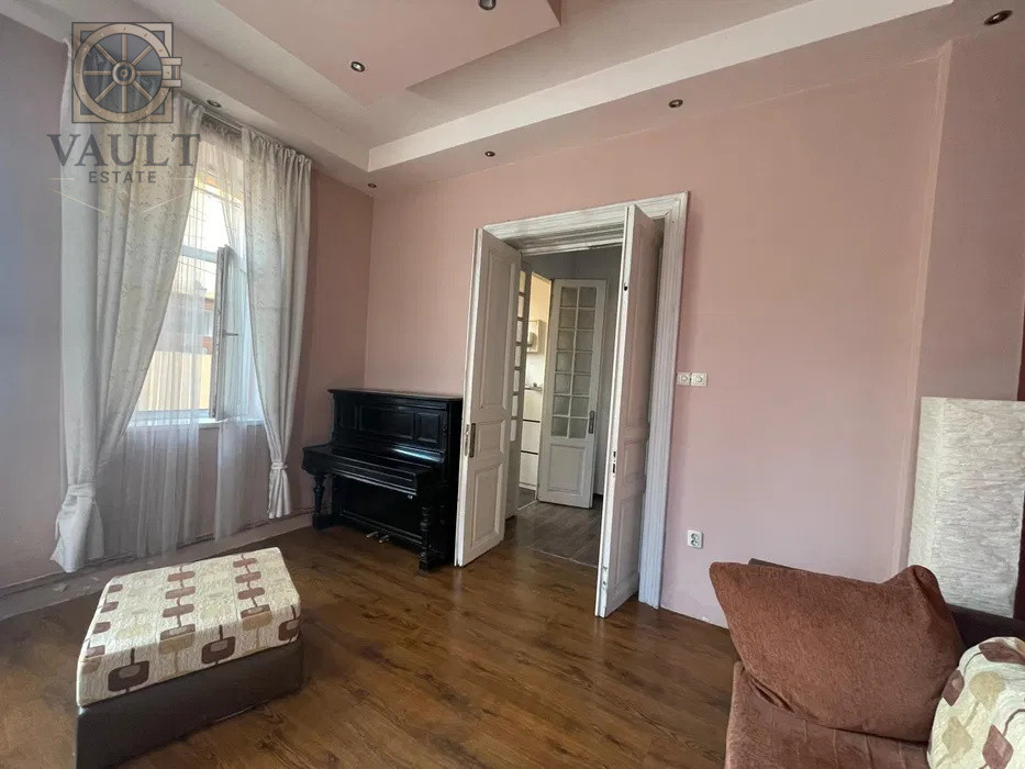 APARTAMENT 3 CAMERE-PIATA REGINA MARIA-COSBUC-PARC CAROL-CENTRALA