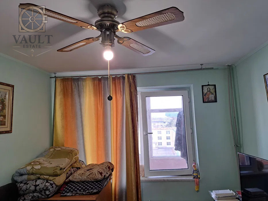 Apartament 3 camere Favorit-Metrou Favorit