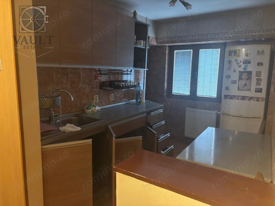 3 CAMERE DECOMANDAT - PIATA UNIRII