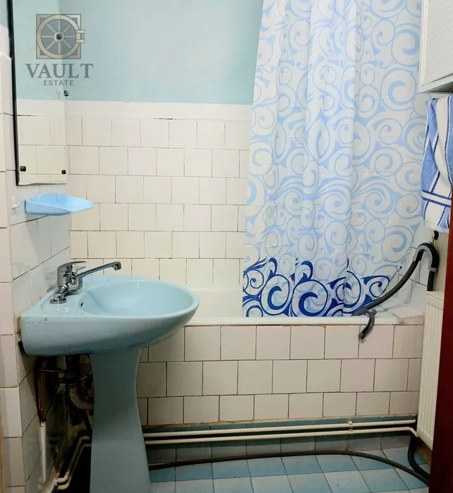 Apartament 3 camere Trapezului-Piata Trapezului-Centrala Proprie