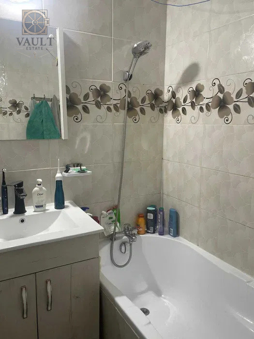 2 camere - etajul 3/10 -  Auchan Titan 