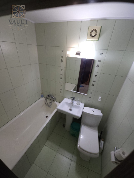 Apartament 3 camere decomandat - zona Ozana 