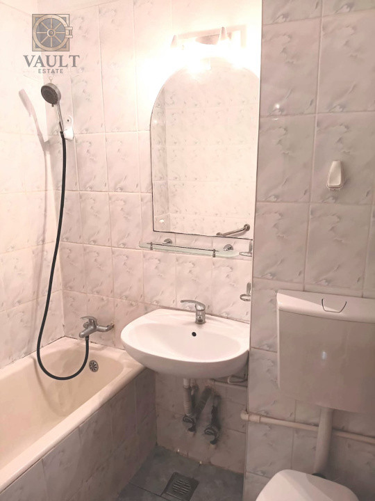 2 camere - 49 mp -3 minute metrou Titan - etajul 4/10