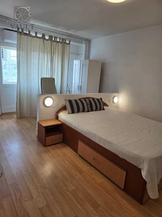 2 camere - 64 mp - 3 balcoane -  Decebal 