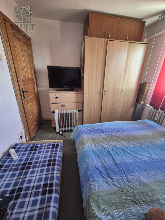 2 camere decomandat - Auchan Titan