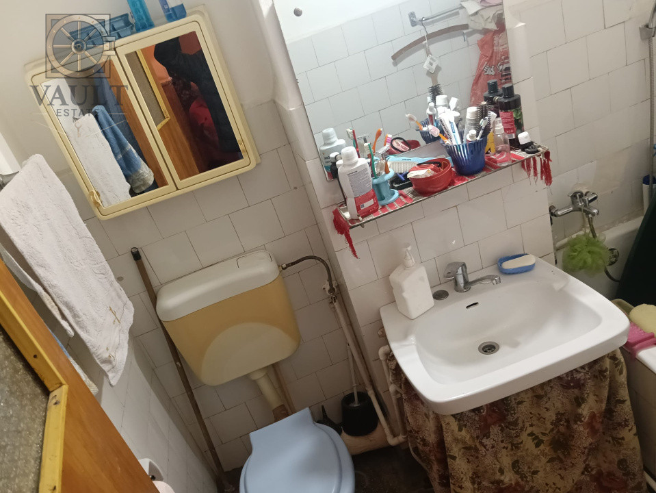 2 camere - 56 mp-  1 minut metrou Dristor