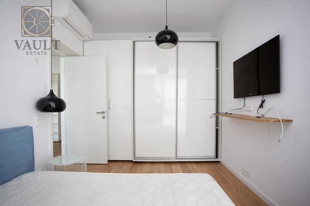 3 camere - 70 mp - Calea Calarasilor - 5 minute metrou Piata Muncii