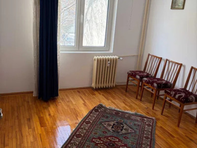 Apartament 4 camere - 1983 - zona Dristor