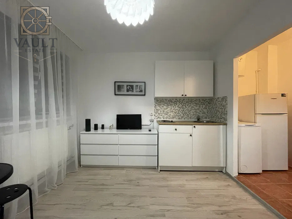 Garsoniera -15 mp - Fizicienilor - et.1