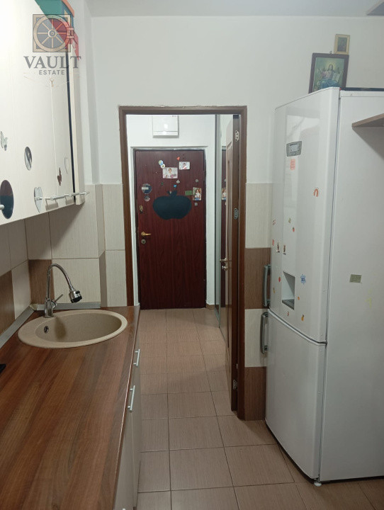 Apartament 2 camere - BLOC ANVELOPAT - zona ALEXANDRU OBREGIA 