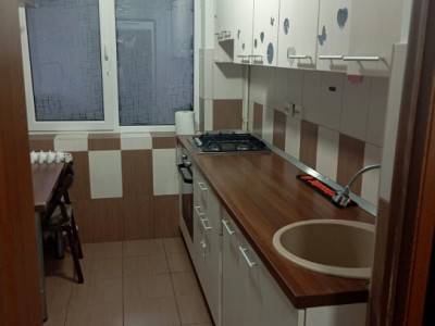 Apartament 2 camere - BLOC ANVELOPAT - zona ALEXANDRU OBREGIA 
