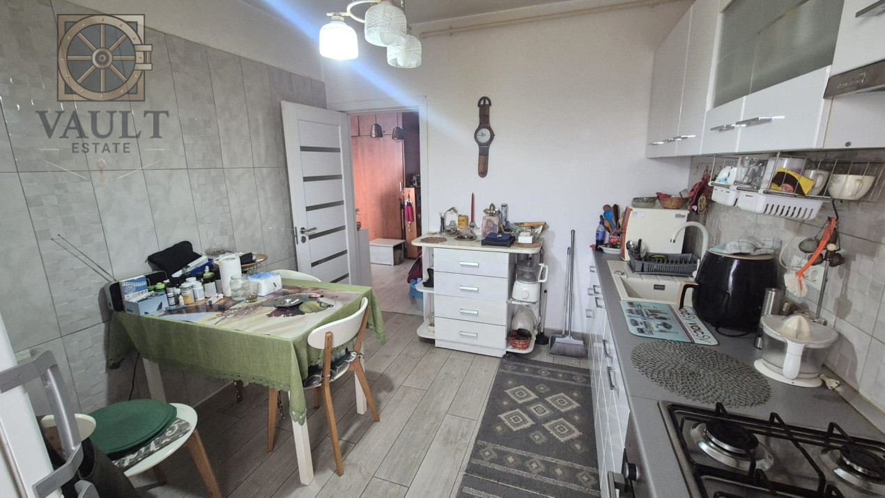 Garsoniera VEDERE LAC - mobilata/utilata - Loc de parcare - DOBROESTI