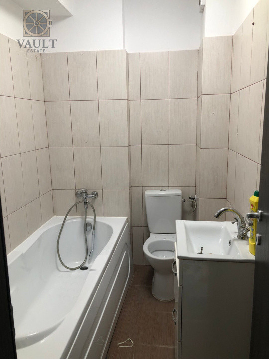 Apartament 3 camere - 5 minute metrou 1 Decembrie 2018
