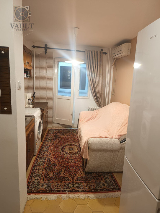 Apartament 3 camere - 5 minute metrou Costin Georgian