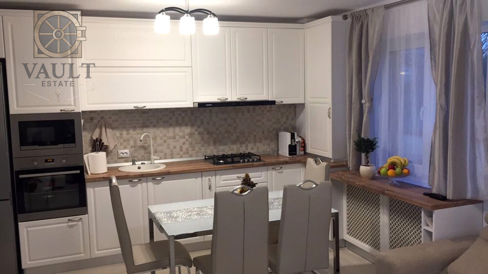 Apartament 3 camere - et.1/2 - zona Nicolae Grigorescu