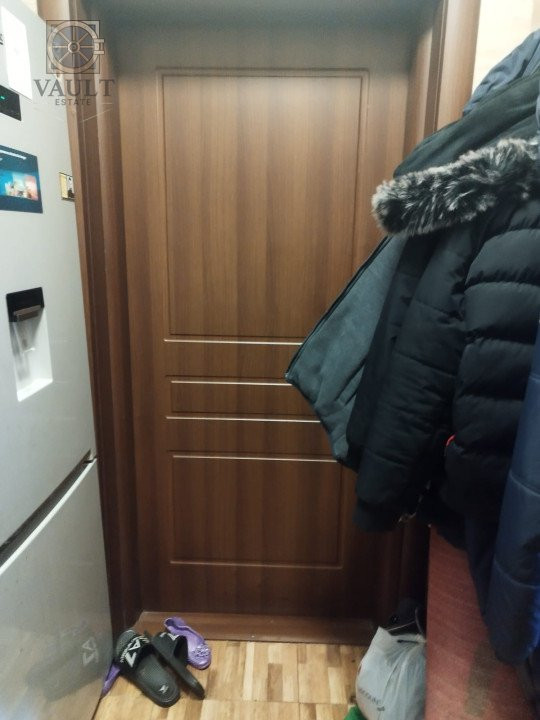 Apartament 3 camere  - curte mare - zona Obor