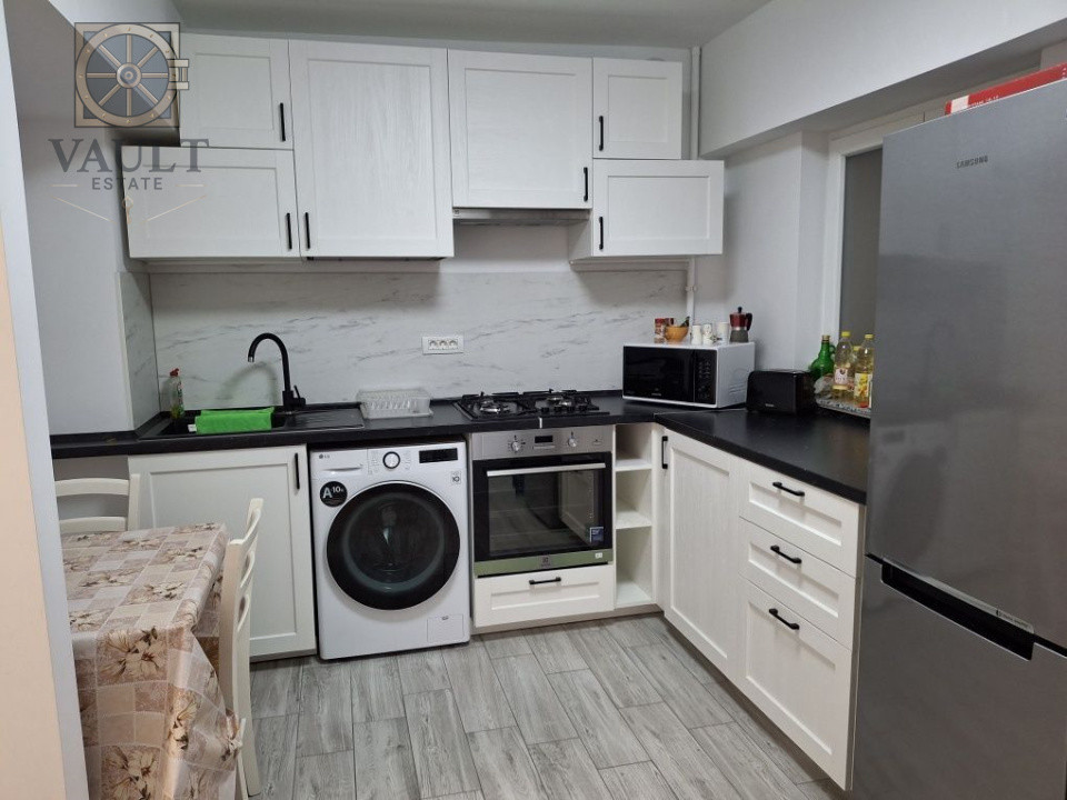 Apartament 3 camere - Piata Romana - Risc seismic 1