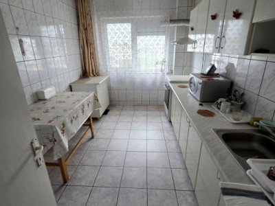 Apartament 3 camere decomandat - Pantelimon 