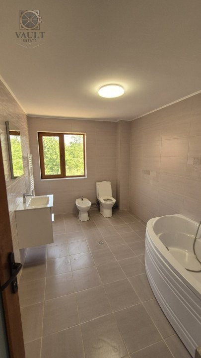 Vilă spațioasă în Buftea-Locație centrală, vizibilă și ușor accesibilă