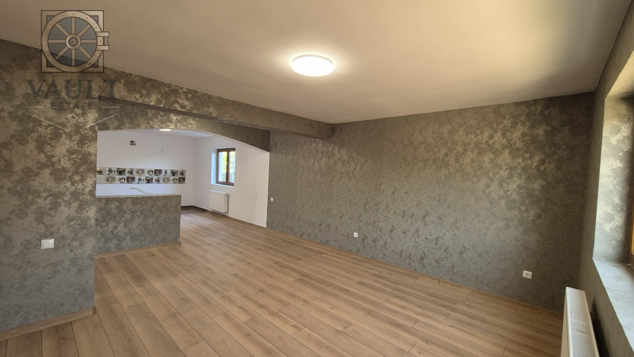 Vilă spațioasă în Buftea-Locație centrală, vizibilă și ușor accesibilă