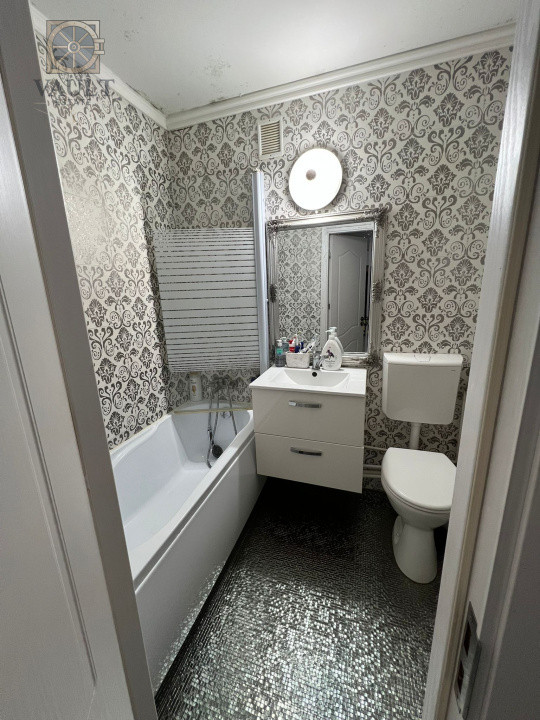 Apartament 3 camere - centrala proprie - Salajan