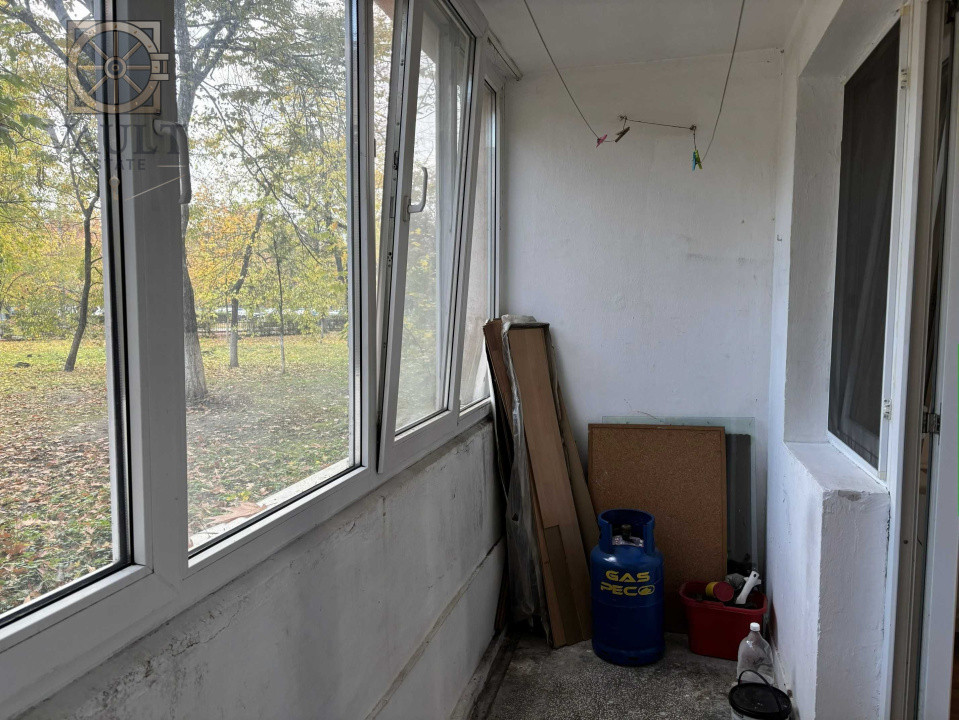 Garsoniera - 5 minute metrou Costin Georgian