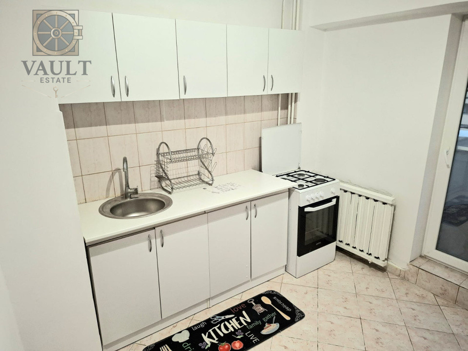 GARSONIERA - DECOMANDATA - MIRCEA VODA