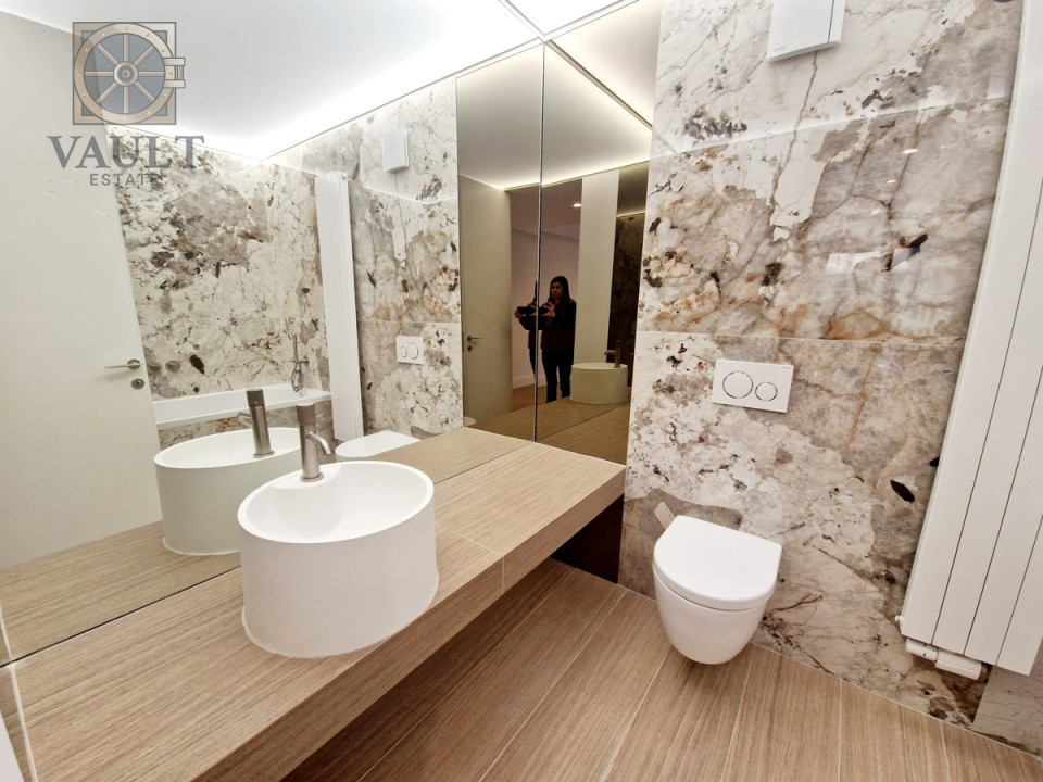 Apartament 3 camere - TERASA 12 MP - CORTINA 