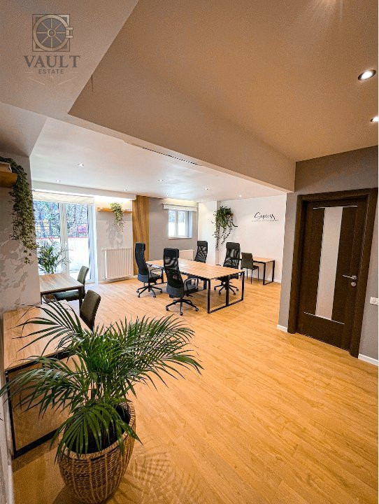 Apartament 3 camere - Loc de parca / Terasa / Piata Victoriei