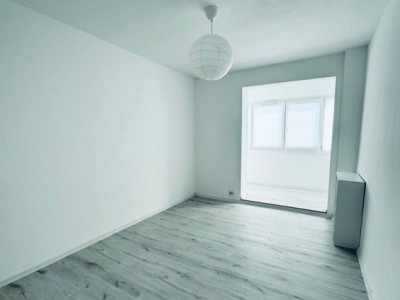 Apartament 3 camere Titan