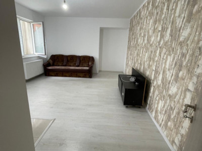 Apartament 3 camere- PARTER INALT -BALCON -METALURGIEI