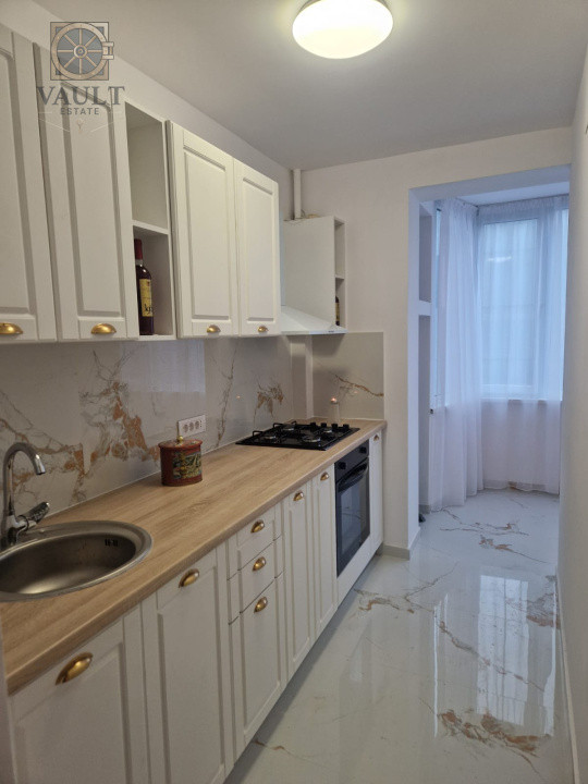 Apartament 2 camere - Metrou Universitate- Risc II