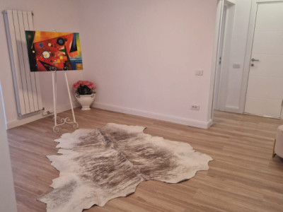 Apartament 2 camere - Metrou Universitate- Risc II