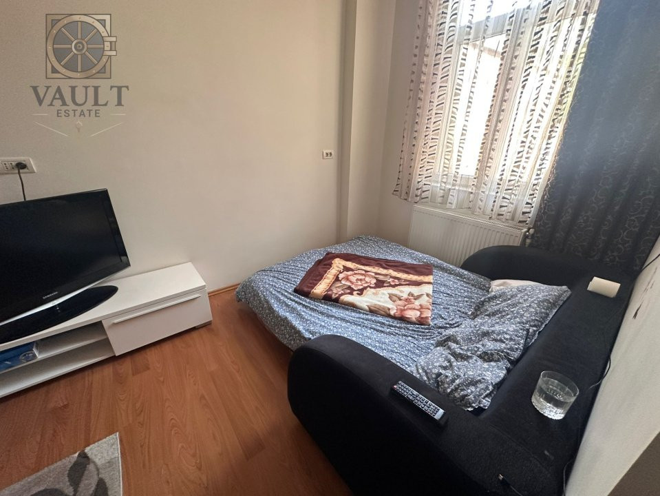 Garsoniera -Piata Rosetti 