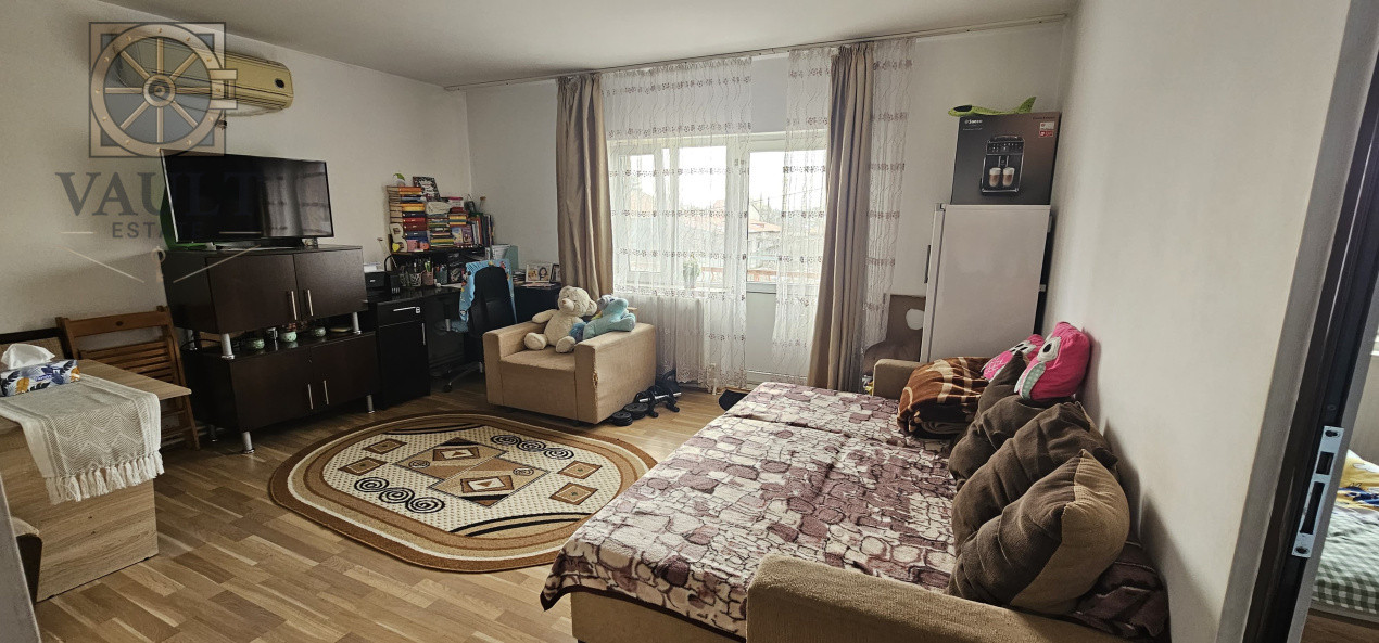 Apartament 3 camere - Dragomirești-Deal 