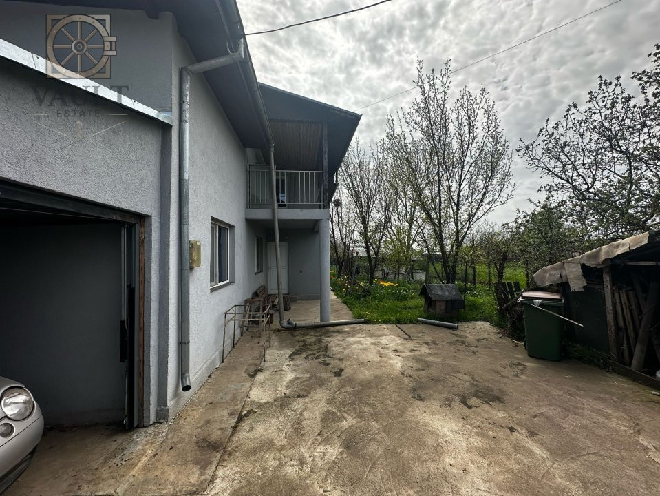 Casa/Villa Frumusani - 1000mp curte 