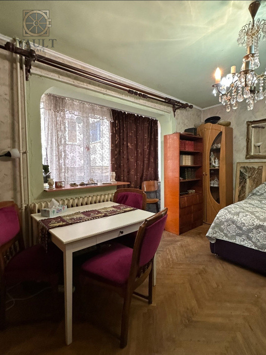 Apartament 4 camere - 3 minute de metrou - 5 minute de I.O.R