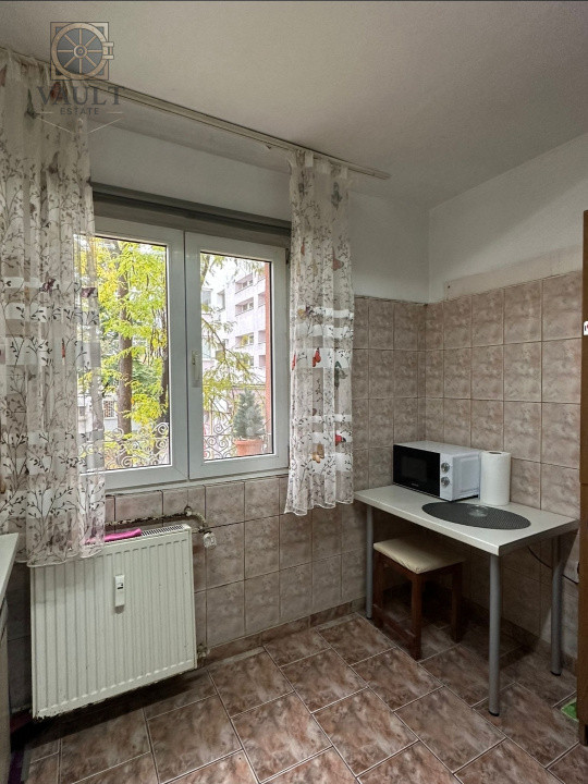 Apartament 4 camere - 3 minute de metrou - 5 minute de I.O.R